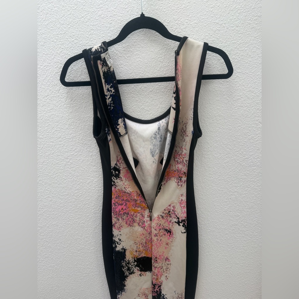 Bar III Black and Cream Sleeveless Bodycon Mini Dress - Picture 4 of 6